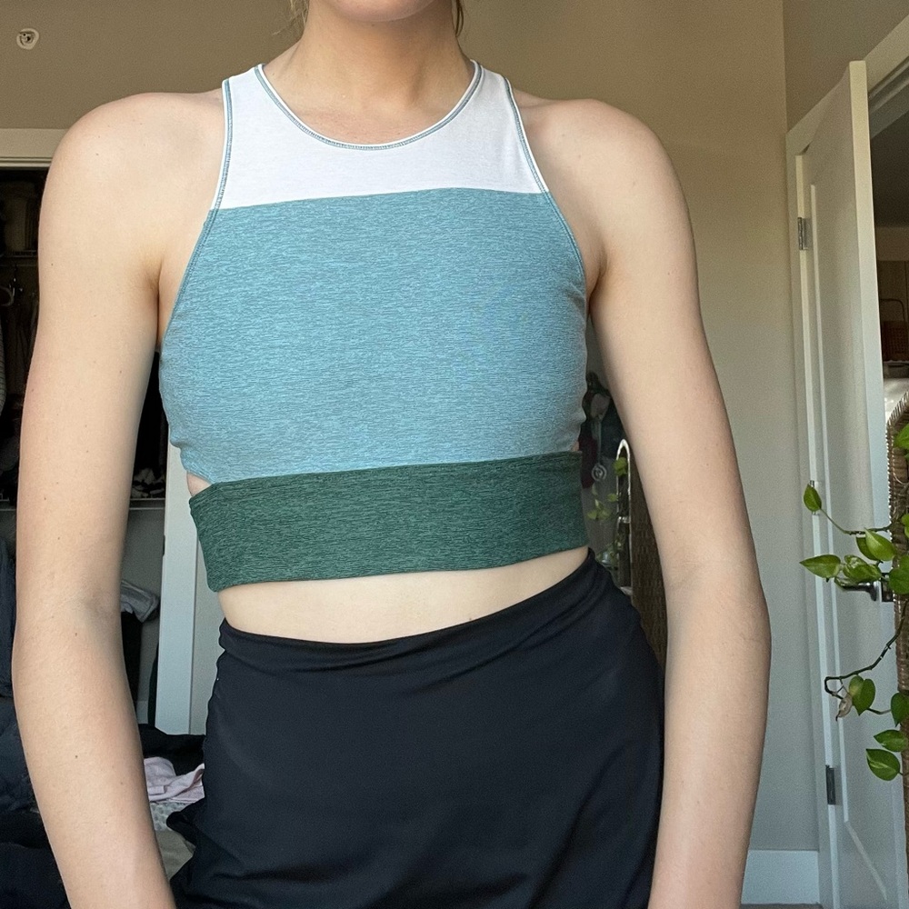 Outdoor Voices Colorblock Cut Out Sports Bra/Cropped Tank in Great Condition